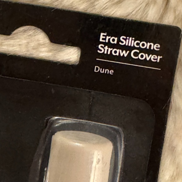 NEW! BRUMATE Dune (Ivory) Magnetic Straw Covers (set of 2) New in Package! - Picture 4 of 12